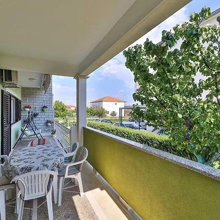 Awesome In With Kitchen Apartment